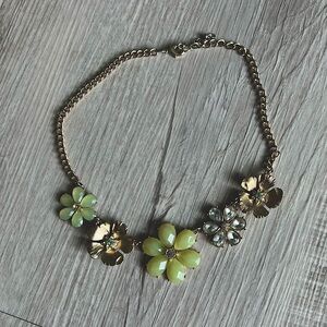 Vintage Style Floral Statement Necklace 18" Gold Tone